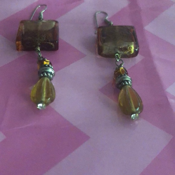 Warm tone beaded earrings - Picture 2 of 2